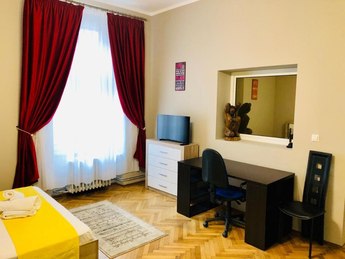 טימישוארה Ultra-Central Apartment Just In Union Squere מראה חיצוני תמונה