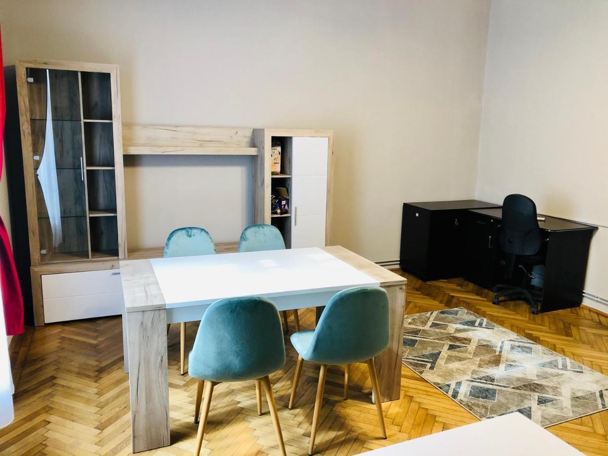 טימישוארה Ultra-Central Apartment Just In Union Squere מראה חיצוני תמונה