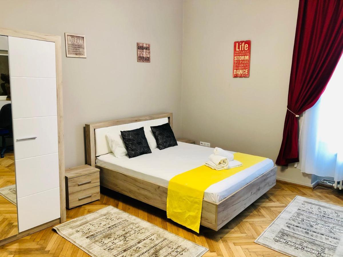 טימישוארה Ultra-Central Apartment Just In Union Squere מראה חיצוני תמונה