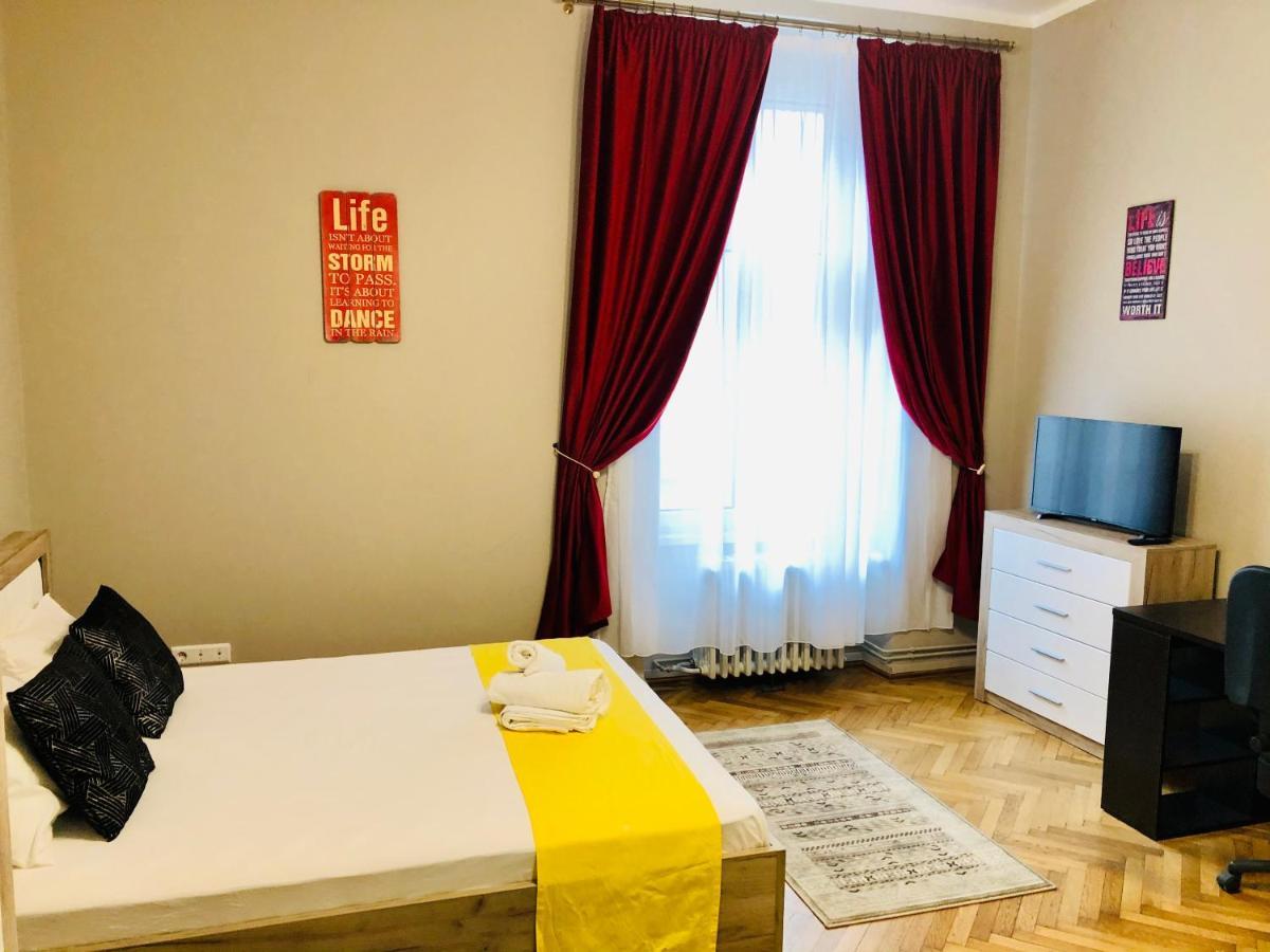 טימישוארה Ultra-Central Apartment Just In Union Squere מראה חיצוני תמונה